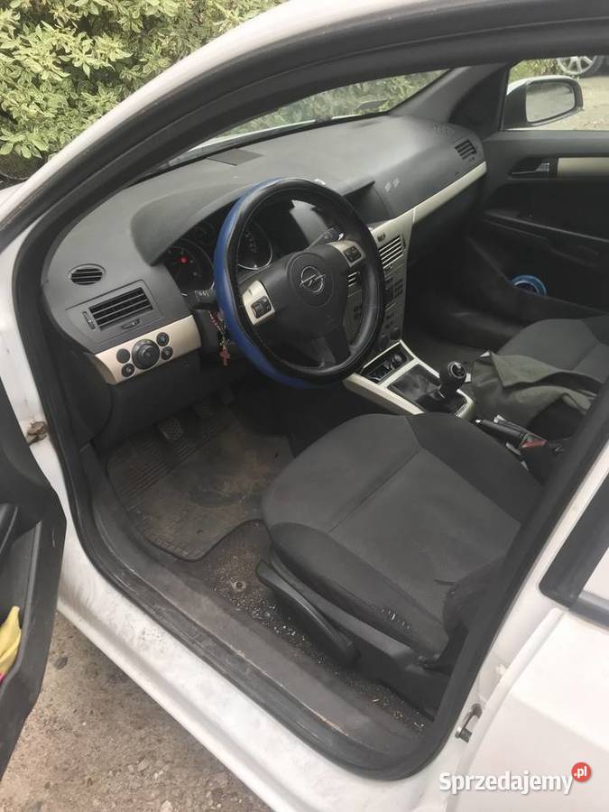 110 udziału Opel Astra 2008 r syndyka Warszawa