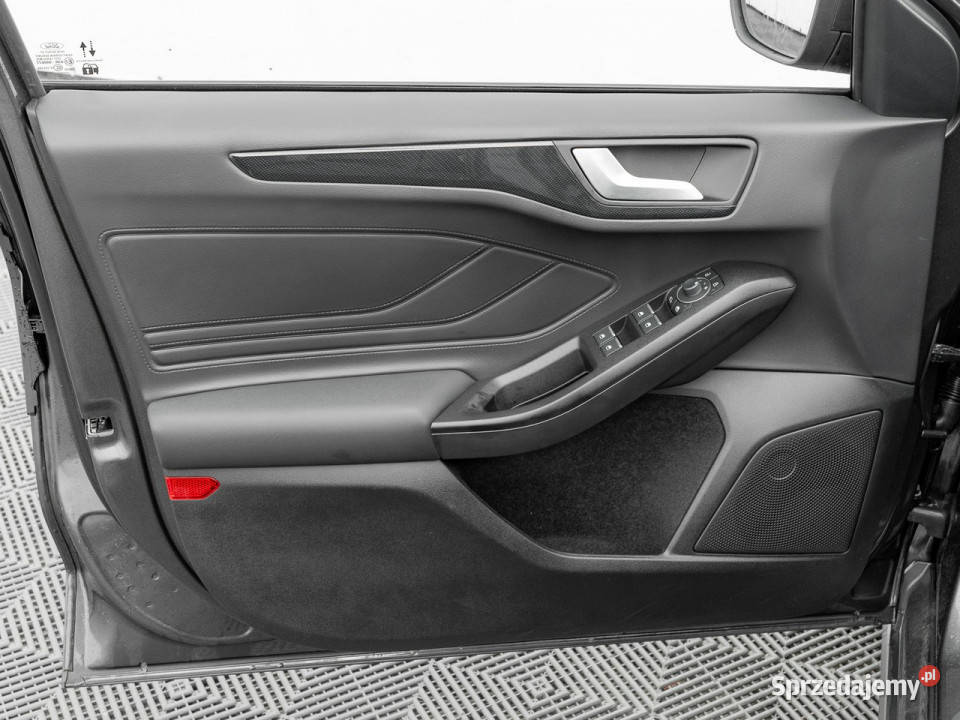Ford Focus GD8N08423 EcoBoost ST X Pakiet zimowy