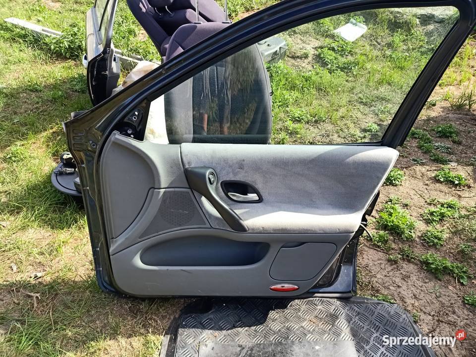 drzwi prawe przód przednie renault laguna II