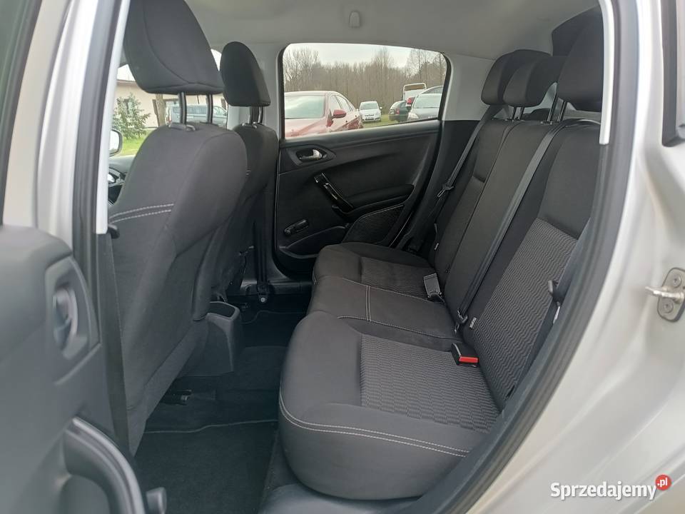 Peugeot 208 12 benzyna łódzkie Podkonice Miejskie