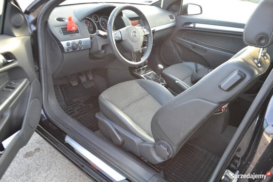Opel Astra GTC Panorama 130 2008 wielkopolskie Poznań