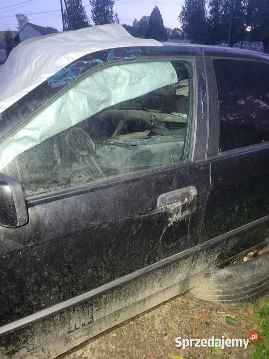 Drzwi BMW E36 sedan osobowe Drzwi Gromnik