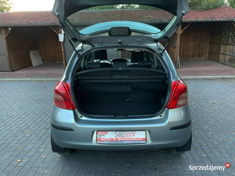 Toyota Yaris 13i VVTi 87 2005r SALON Polska manualna Kampinos sprzedam