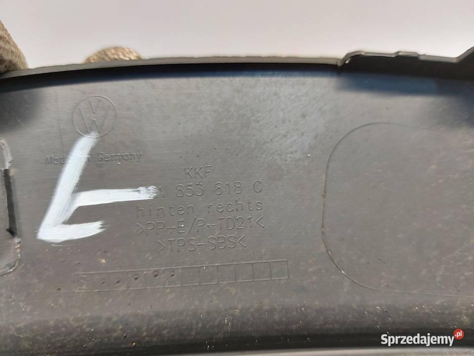 VW ID4 11A 2024r SUV 5D LISTWA BŁOTNIKA PRAWY osobowe Listwy i nakładki