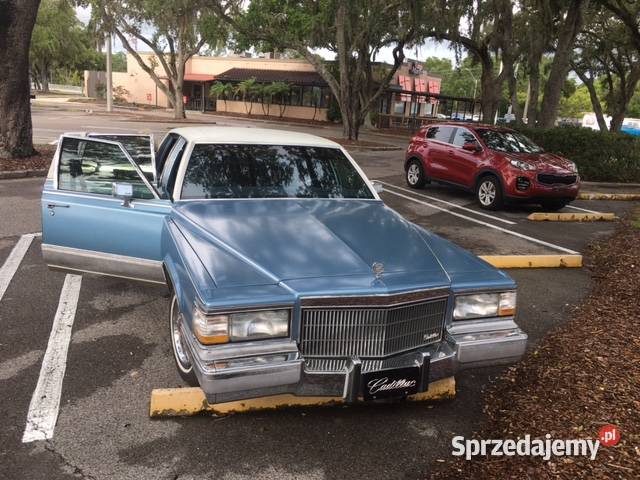 Cadillac antyk na sprzedaz Brougham łódzkie Wieluń