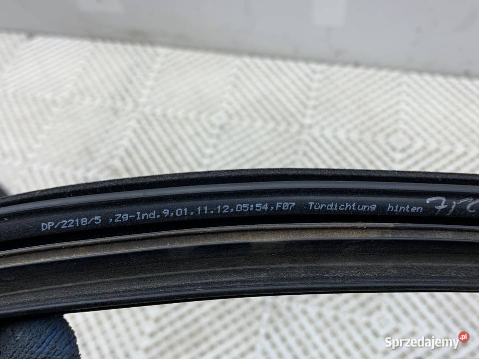 USZCZELKA DRZWI TYŁ PRAWA BMW F07 Hatchback 0917 Wentylacja podkarpackie