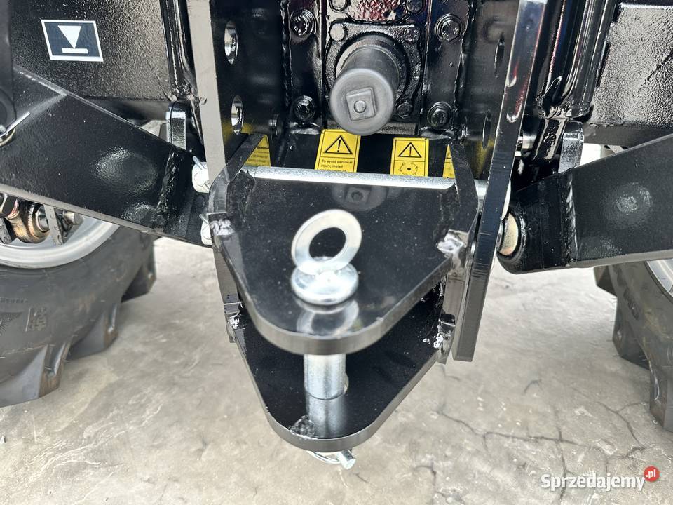 Kompaktowy ciągnik o mocy 25 koni mechanicznych Wozidła Zielona Góra