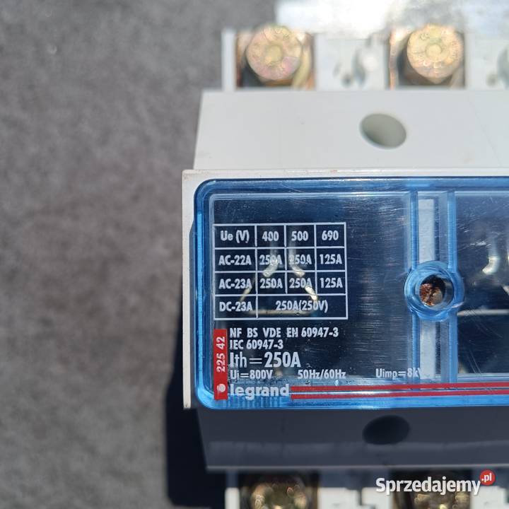 Legrand VISTOP 250A 4P rozłącznik 0022542 Drużyna