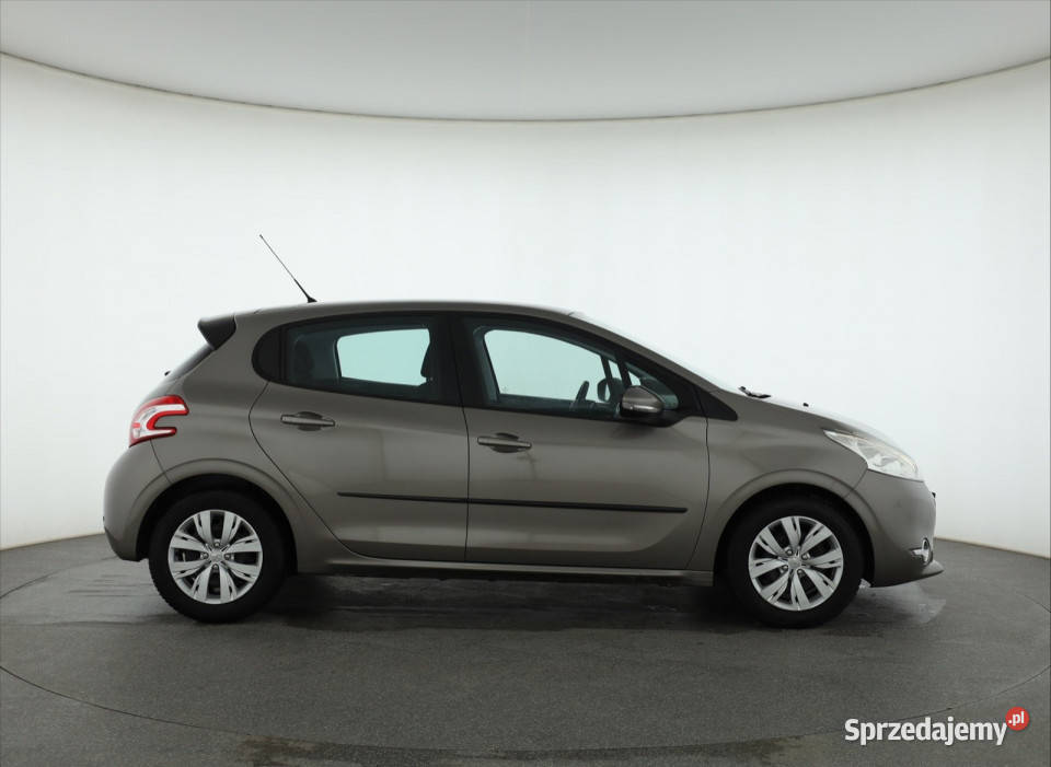 Peugeot 208 12 PureTech komputer pokładowy Piaseczno sprzedam