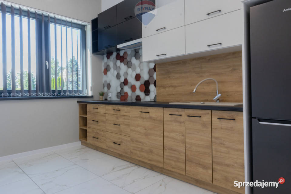 Budynek usługowo handlowoturystyczny 435.78m2 Spytkowice