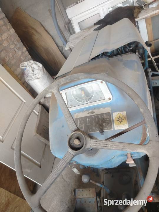 Ciągnik Ford 3000 do negocjacji Nysa sprzedam