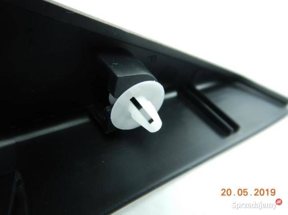 TRÓJKĄT DRZWI PRAWY TYŁ FORD FIESTA FUSION Osłony i zaślepki sprzedam