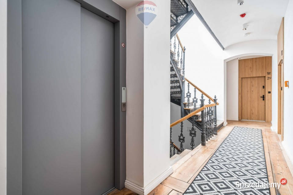 Ładna kawalerka kamienica winda Stare Miasto Poznań