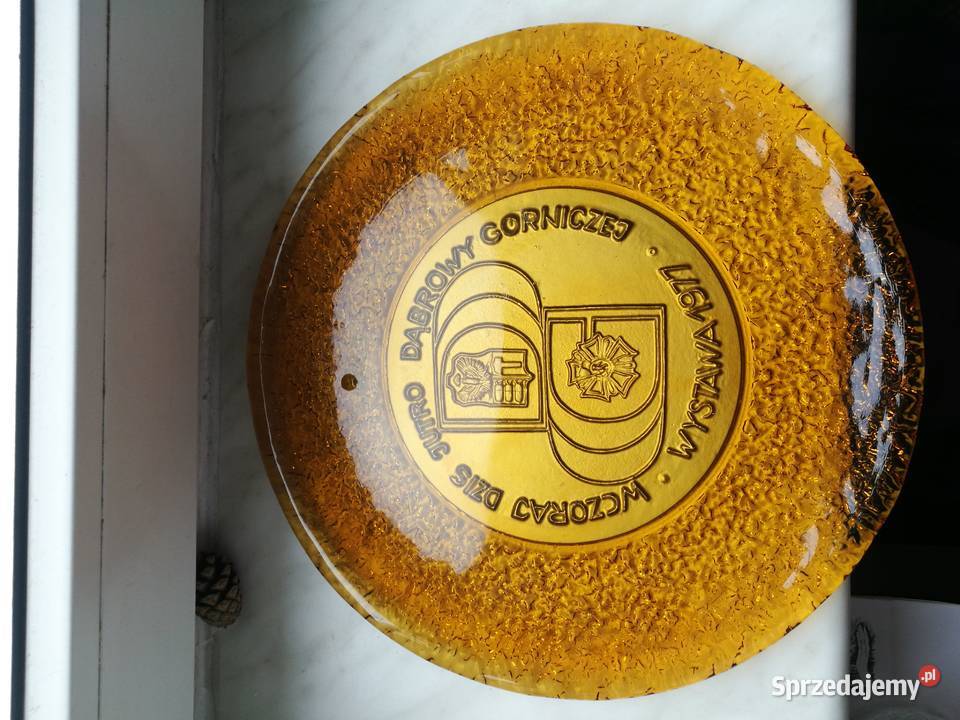 Sprzedam talerze okolicznościowe Zabkowice