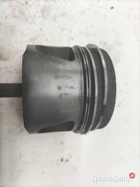 TŁOK KORBOWÓD 81L33 25 TDI Volvo V70 II 19992007