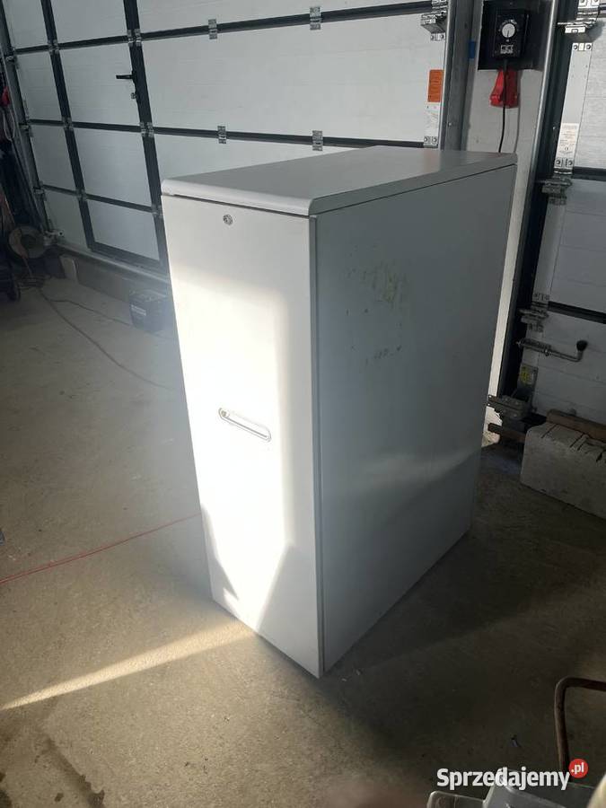 Szafa Cargo na narzędzia Wierzbna sprzedam