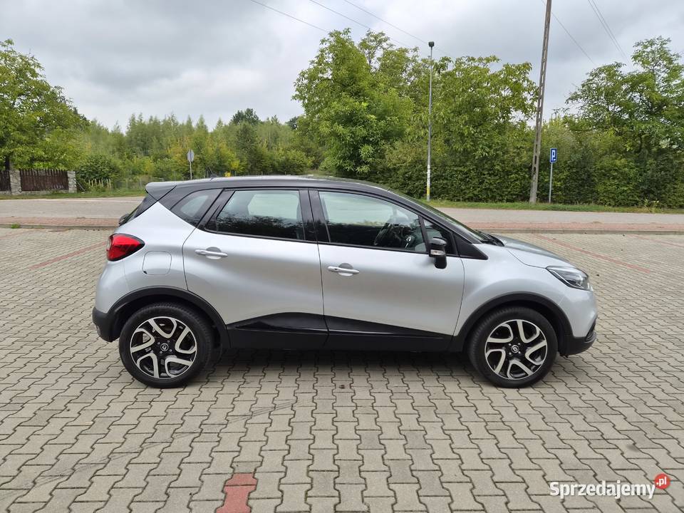 Renault Captur 2016r 09 Benzyna 90 Mały Przebieg radio Puławy sprzedam