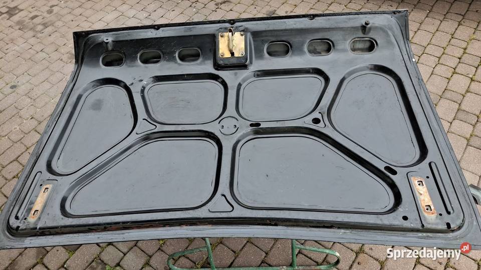Klapa bagażnika Wołga GAZ 24 1 seria mazowieckie Góra Kalwaria