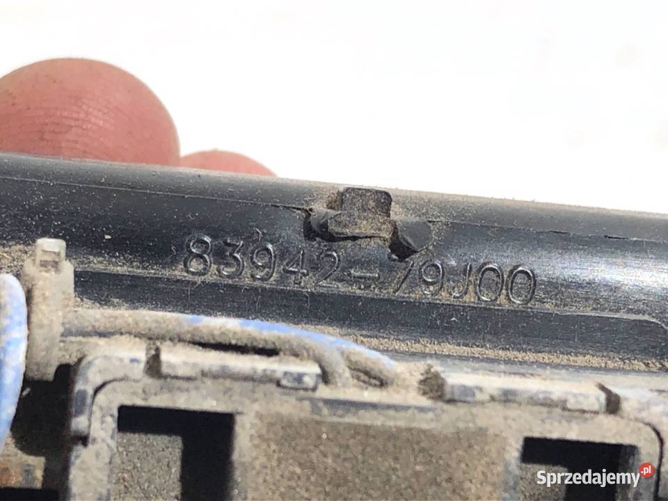 KLAMKA KLAPY TYŁ SUZUKI SX4 8394279100 Crossover osobowe sprzedam