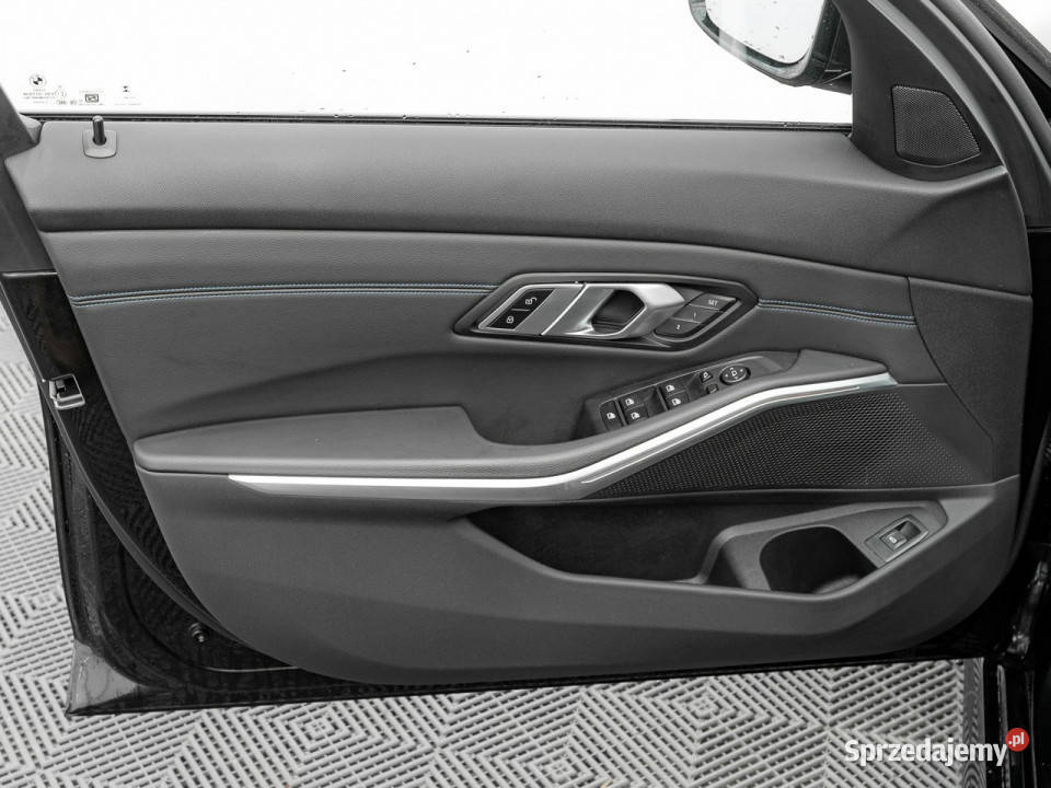 BMW 320 GD2F475320d xDrive M Sport Podgrzf Kcof Rok produkcji 2022 Gdańsk sprzedam