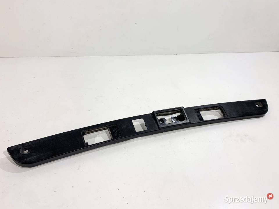 LISTWA KLAPY TYŁ SSANGYONG TIVOLI Crossover sprzedam