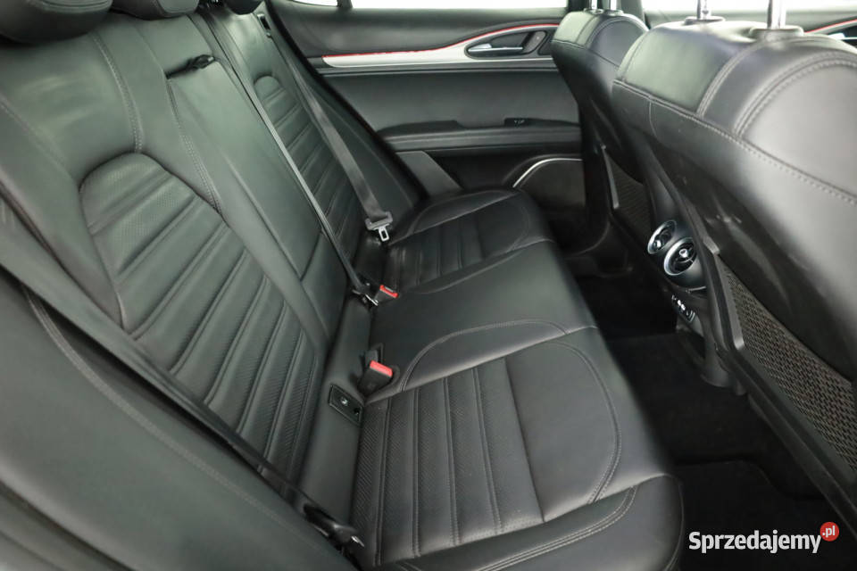 Alfa Romeo Stelvio 20 Turbo Q4 światła LED Piaseczno
