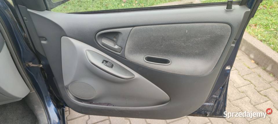 Syndyk sprzeda samochód osobowy TOYOTA YARIS Syndyk sprzeda Gdańsk