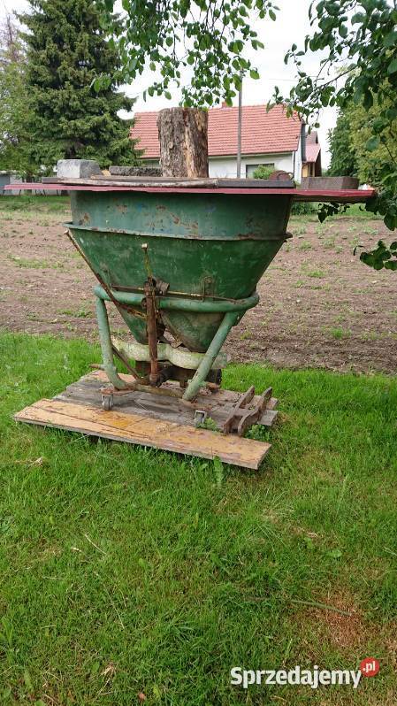 Sprzedam rozsypnik nawozu dwutalerzowy 1100 zl małopolskie Brzezie