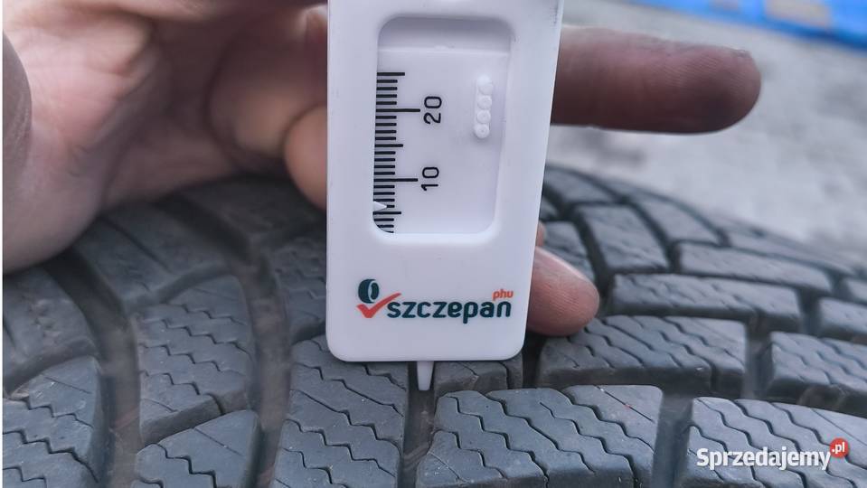 Opony zimowe Bridgestone Blizzak LM005 22540 R18 40