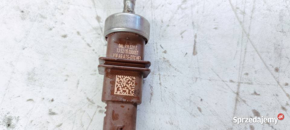 CZUJNIK TEMPERATURY SPALIN AUDI A4 A5 04L919529E osobowe Przystajń