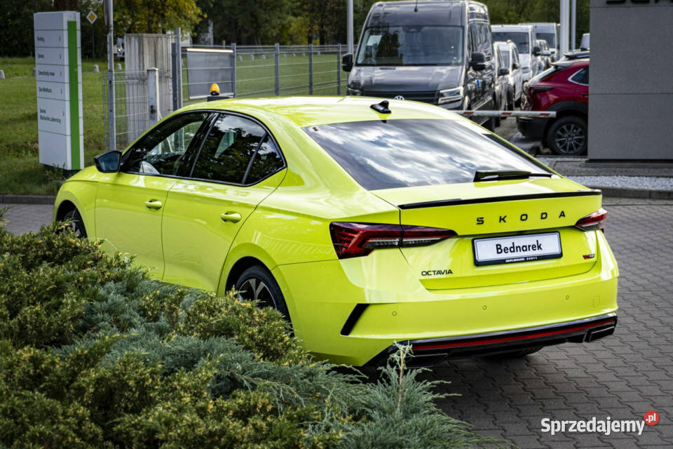 koda Octavia Octavia RS 20 TSI 265 DSG IV 2020 1984cm3 Łódź sprzedam