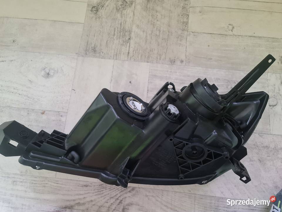 Mazda 3 0309 Lampa przednia reflektor przedni łódzkie Łódź