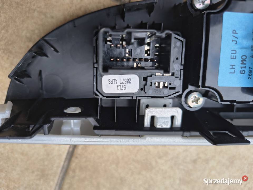 Panel przyciski szyb Suzuki SX4 SCross osobowe Błonie sprzedam