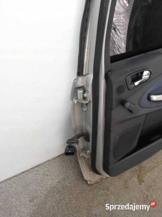 DRZWI PRAWE TYŁ 66 Ford Galaxy Mk3 2006 świętokrzyskie