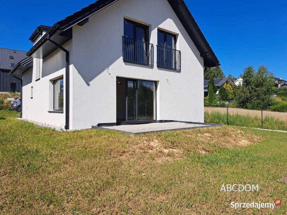 Masłomaca wolnostojący dom z garażem Masłomiąca sprzedam