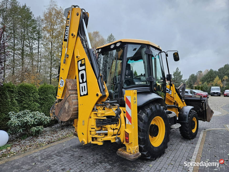 standardowa JCB 3CX Koparkoładowarka JCB 3CX AEC Koła