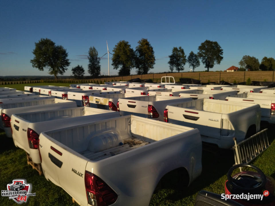 PAKA Toyota Hilux 2016 Skrzynia Ładunkowa 15KAB Pasłęk sprzedam