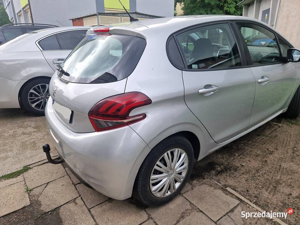 Peugeot 208 12 benzyna 102015 możliwa zamiana Ciechocinek sprzedam