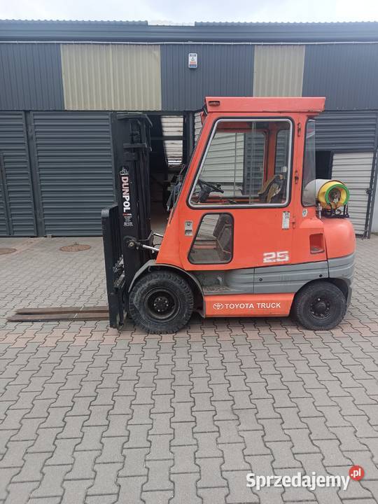 TOYOTA 6FGF25 Wózki widłowe dolnośląskie Oleśnica