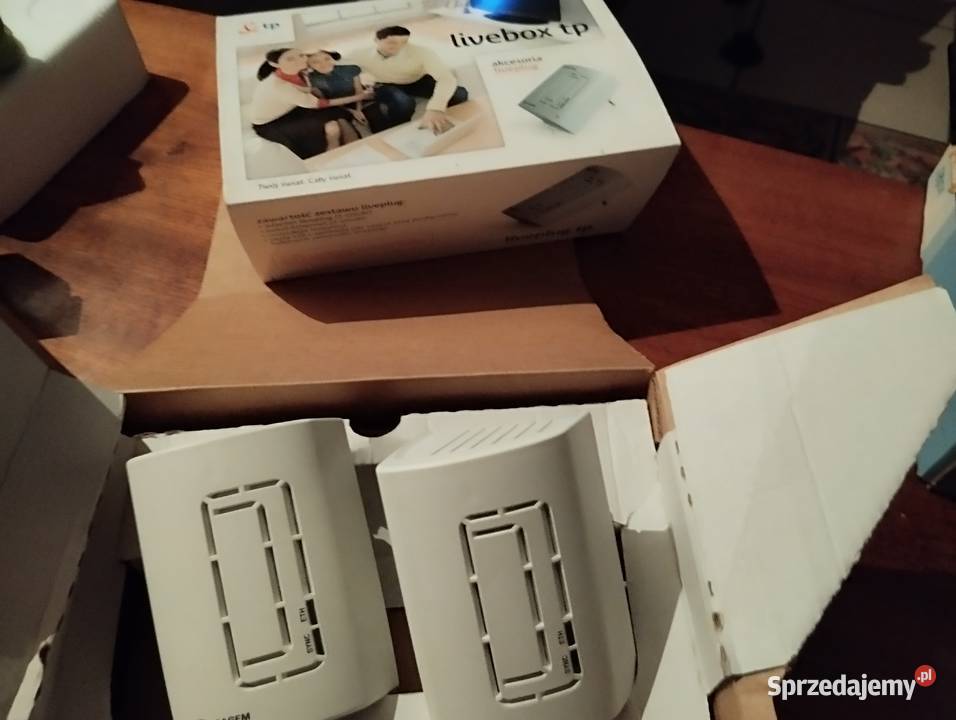 Sprzedam to Livebox tp akcesoria liveplug Tuczempy