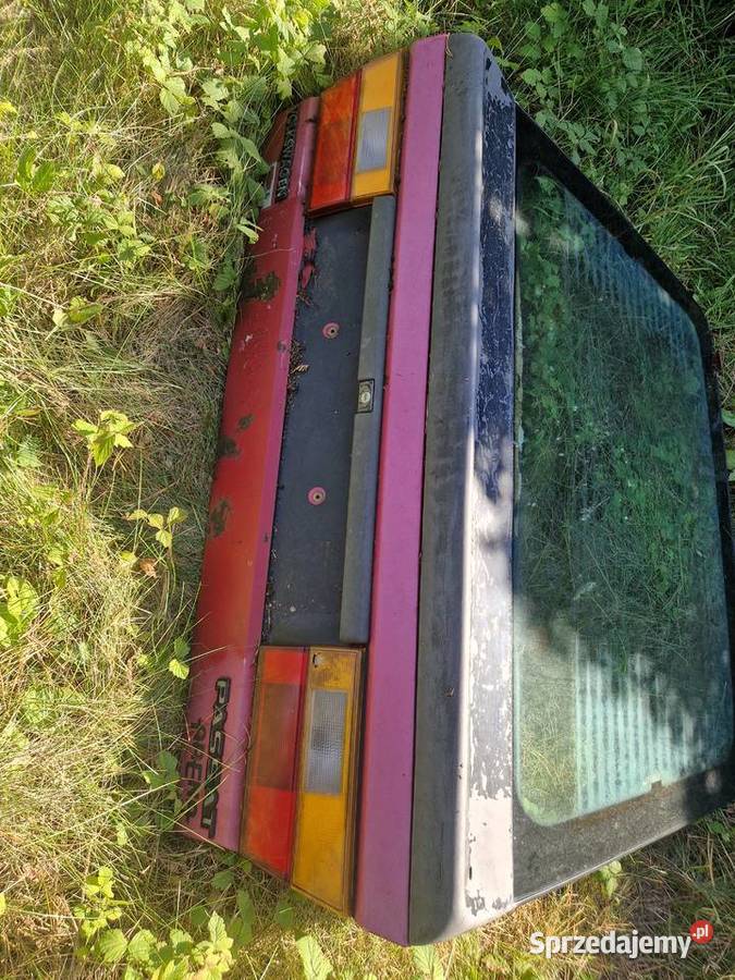 Passat b2 tylna klapa kompletna Klapy bagażnika Żyrardów sprzedam