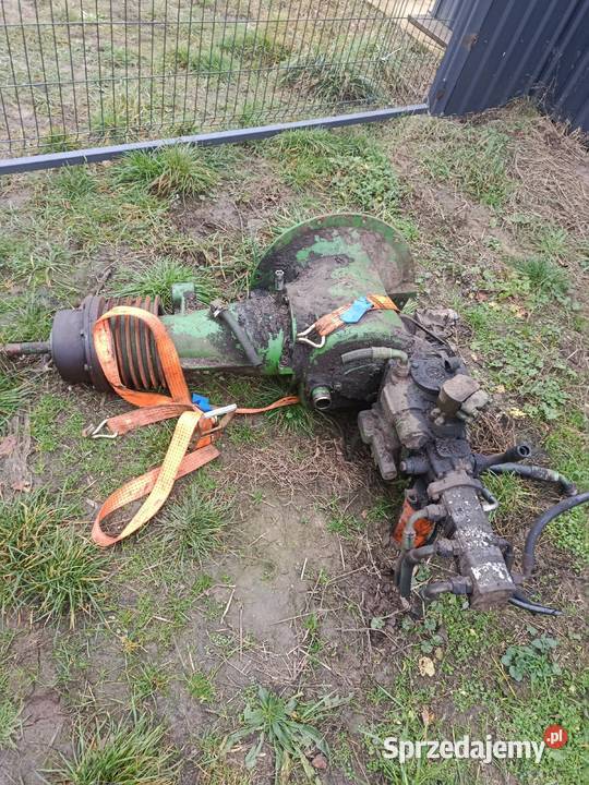 Przekładnia kątowa że sprzęgłem sieczkarni John