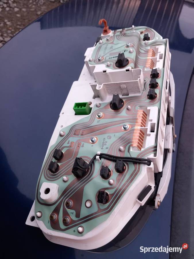 HONDA CIVIC VI 15 VTEC licznik stan idealny 142 osobowe Wyposażenie wnętrza Krosno