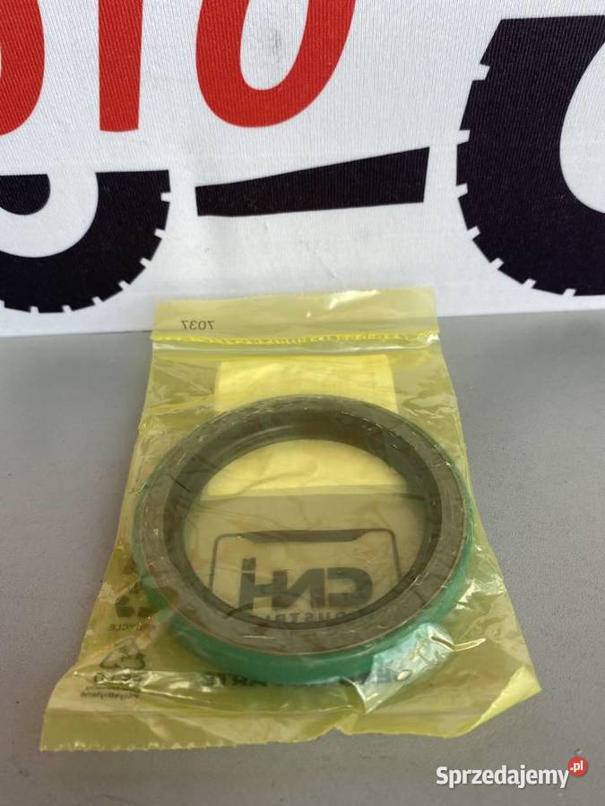 Uszczelniacz wałka ataku Holland 81834073 podlaskie Białystok sprzedam