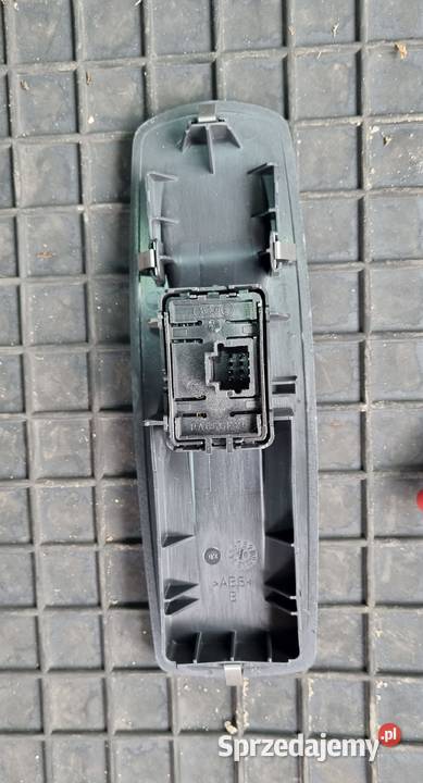 Przełącznik panel szyby Megane 3 III Coupe prawy Łask