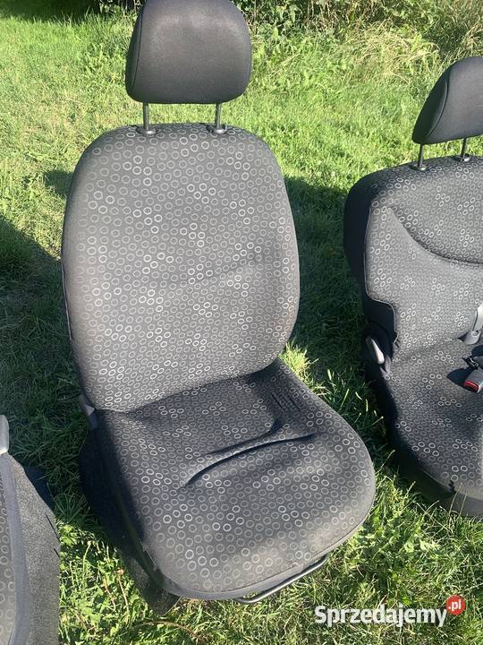 Fotel fotele siedzenia Toyota Yaris 1 9905 lewy