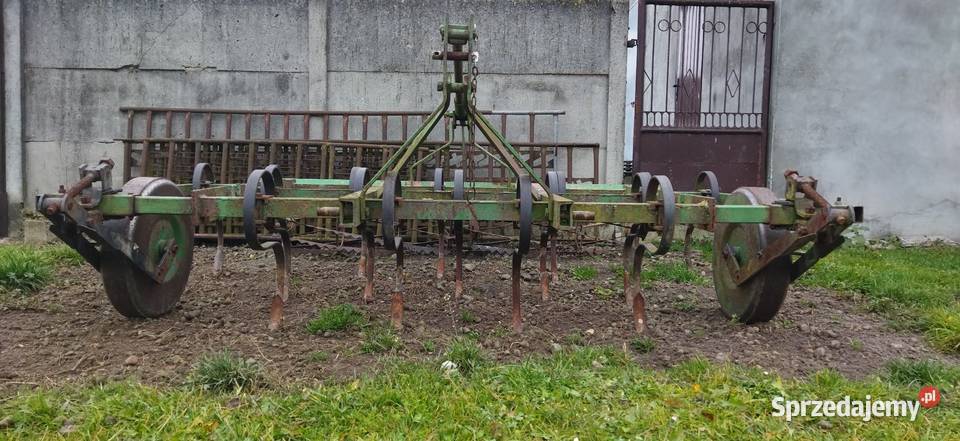 Kultywator sprężynówka z wałem strunowym 24m 240 łódzkie