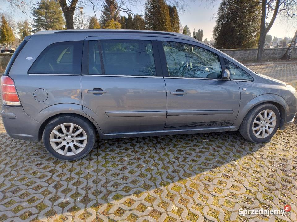 Opel Zafira B 16 Zamienie się na coś nie na auto Ostrowiec Świętokrzyski