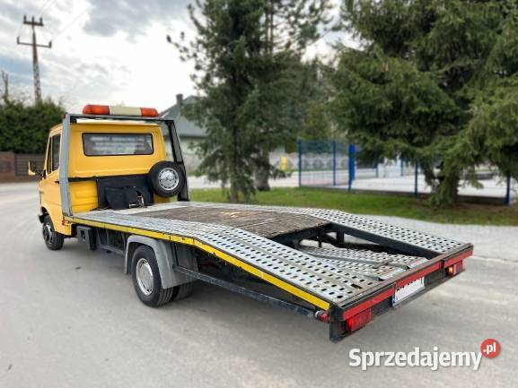 MERCEDES KACZKA T1 410D DO 35T AUTO LAWETA