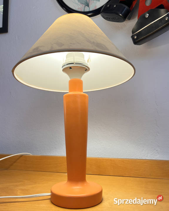 Lampa stołowa z abażurowym kloszem BEA04 Lamperr Warszawa